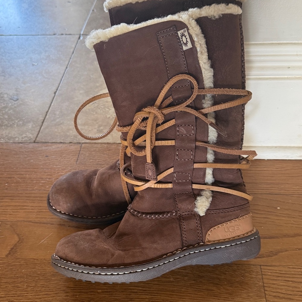 UGGS catolina, tall winter boot size 5 excellent condition - Picture 9 of 13